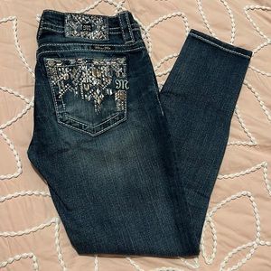 Miss me embroidered ankle skinny jeans